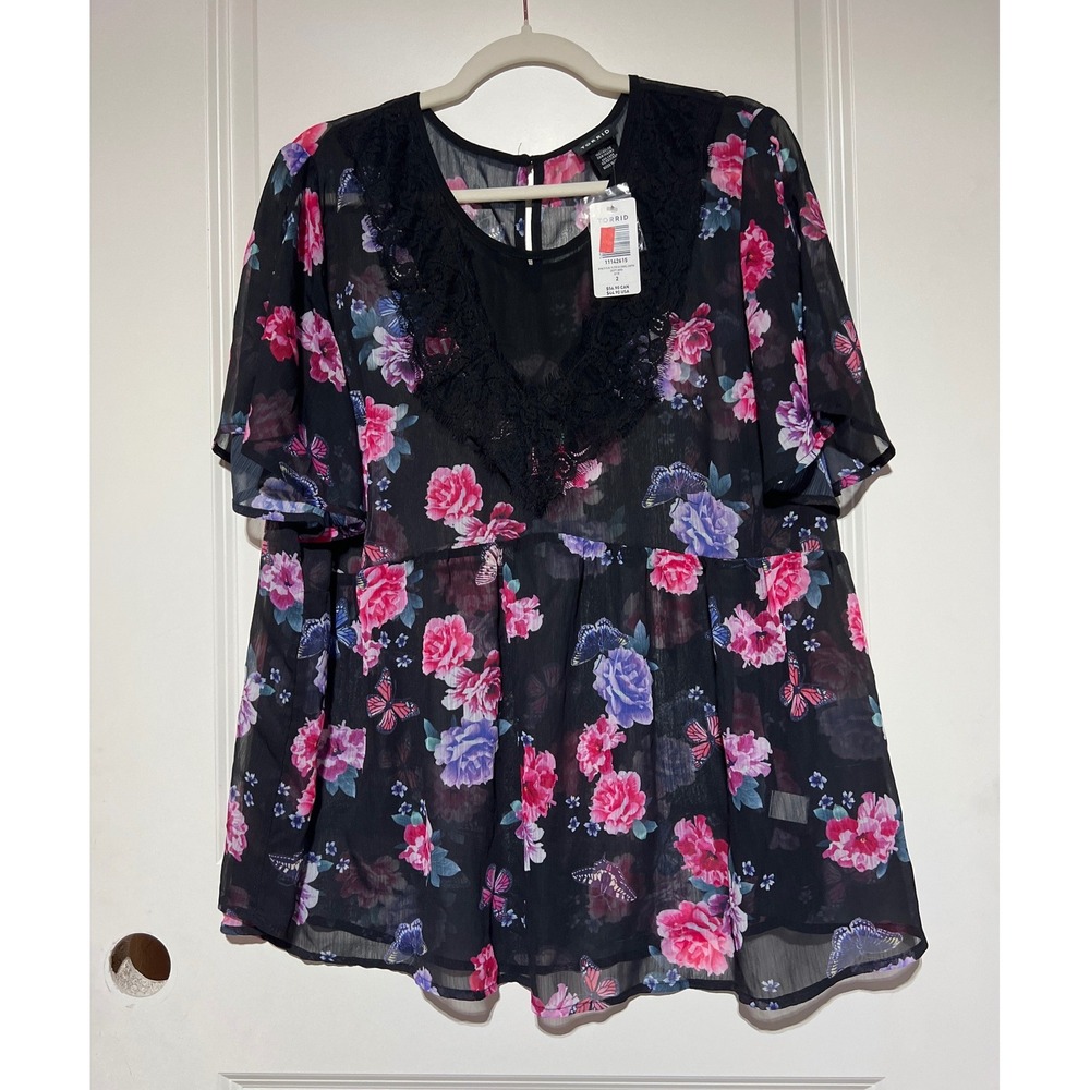 Torrid Black Floral Butterfly Lace V-Neck Flutter Sleeve Chiffon Top Size 2 NEW